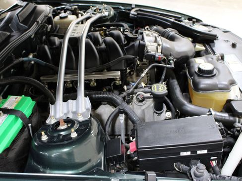 Used 2008 Ford Mustang GT RWD image 10