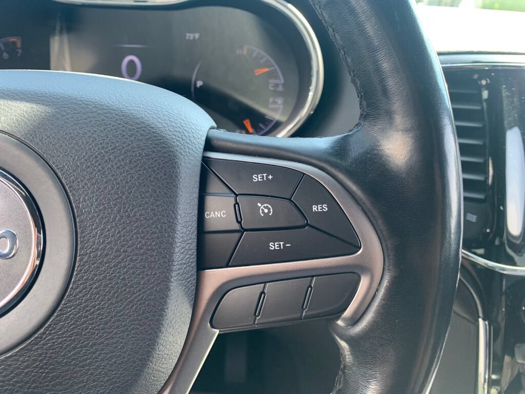Used 2020 Jeep Grand Cherokee Altitude AWD/4WD image 17