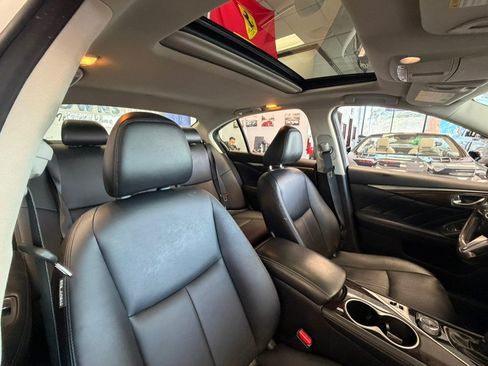 Used 2018 INFINITI Q50 Luxe AWD/4WD image 40