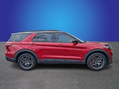 Used 2025 Ford Explorer ST AWD/4WD image 4