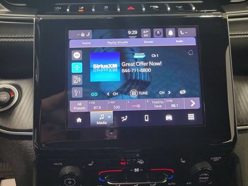 Used 2024 Jeep Grand Cherokee L Altitude AWD/4WD image 6