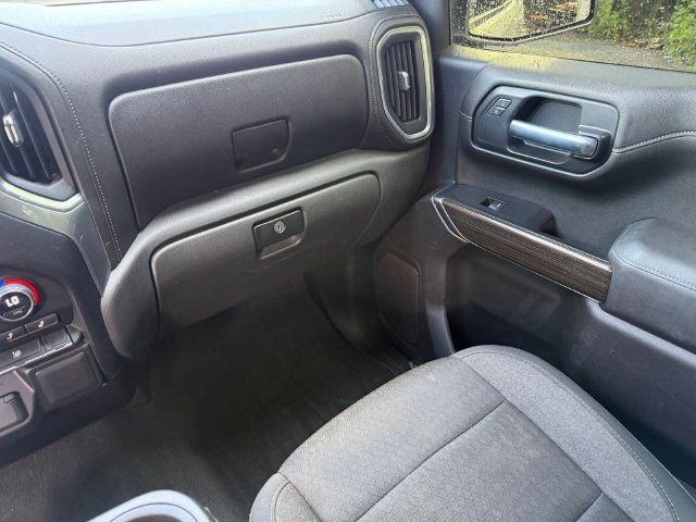 Used 2020 Chevrolet Silverado 1500 LT w/ Convenience Package RWD image 16