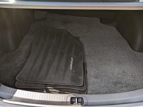 Used 2021 Toyota Corolla SE w/ Carpet Mat Package (TMS) FWD image 27