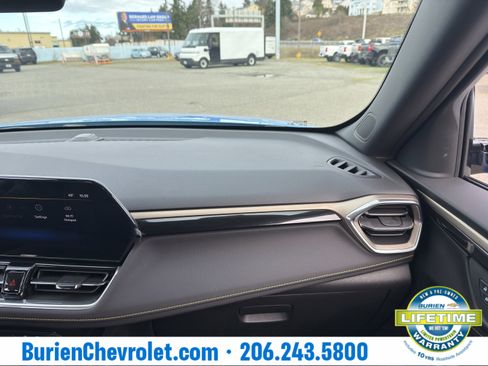 Used 2024 Chevrolet TrailBlazer ACTIV w/ Driver Confidence Package image 24