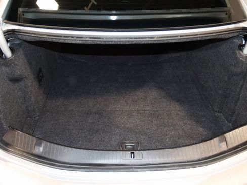 Used 2016 Cadillac XTS Luxury image 57