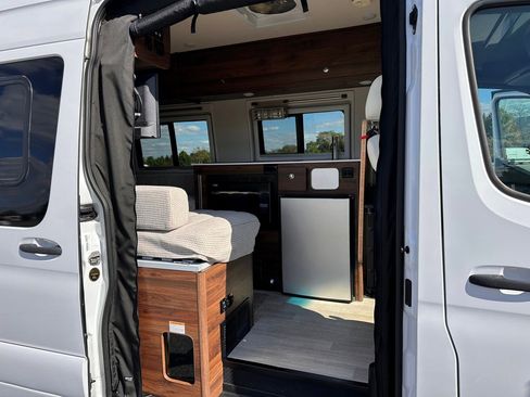 Certified 2020 Mercedes-Benz Sprinter 3500 image 21