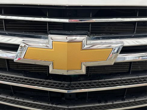 Used 2020 Chevrolet Traverse LT FWD image 24