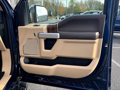 Used 2018 Ford F150 Lariat w/ Equipment Group 502A Luxury image 20