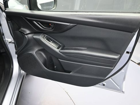 Used 2023 Subaru Crosstrek 2.0i AWD/4WD image 34