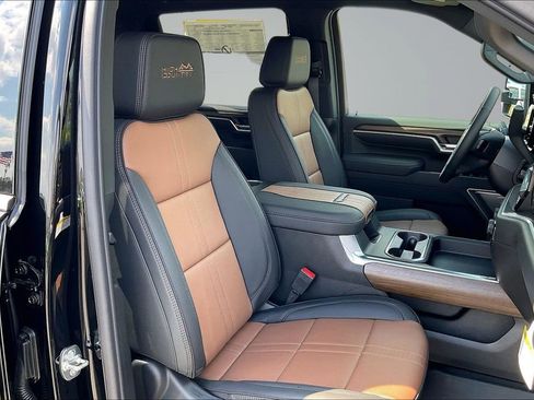 New 2026 Chevrolet Silverado 2500 High Country w/ High Country Premium Package AWD/4WD image 11