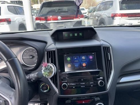 Used 2020 Subaru Forester Premium image 13