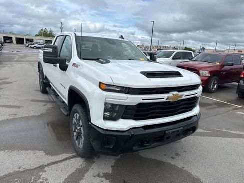 Used 2024 Chevrolet Silverado 2500 Custom w/ Custom Value Package AWD/4WD image 27