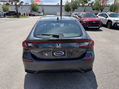Used 2025 Honda Civic Sport image 6