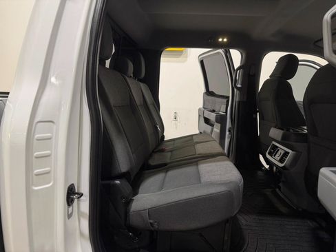 Used 2023 Ford F250 XLT w/ XLT Premium Package AWD/4WD image 17
