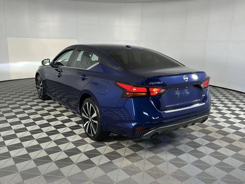Used 2021 Nissan Altima 2.5 SR w/ SR Premium Package AWD/4WD image 37