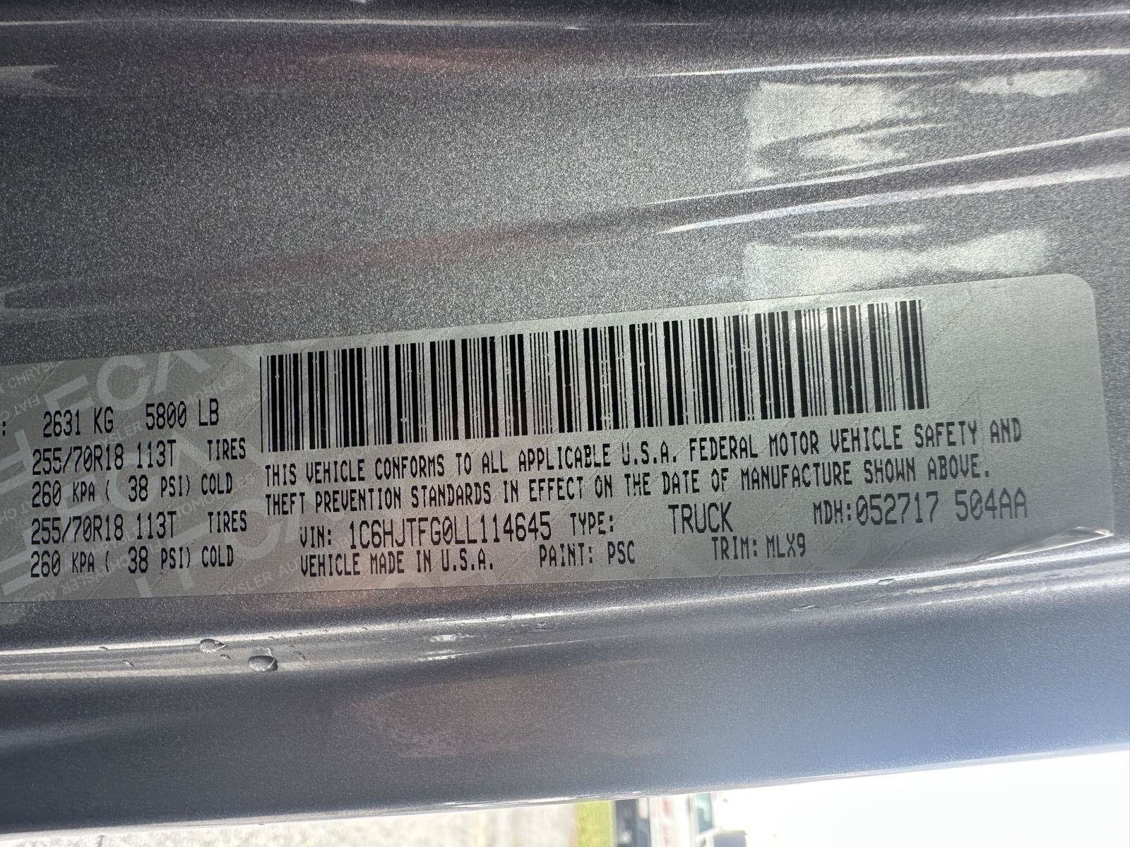 Used 2020 Jeep Gladiator Overland AWD/4WD image 15