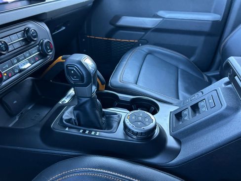 Certified 2022 Ford Bronco Badlands w/ Sasquatch Package image 34