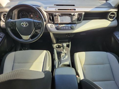 Used 2018 Toyota RAV4 XLE FWD image 19