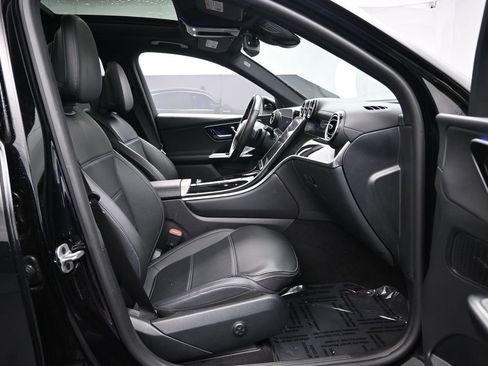 Used 2023 Mercedes-Benz GLC 300 GLC 300 image 25