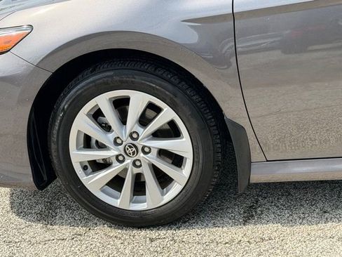 Used 2024 Toyota Camry LE image 12