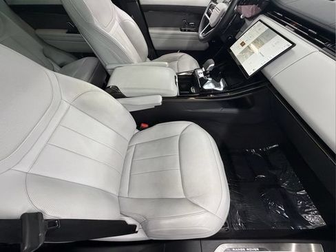 Used 2025 Land Rover Range Rover Sport SE AWD/4WD image 23