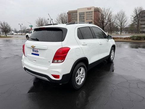 Used 2020 Chevrolet Trax LT w/ LT Convenience Package image 6
