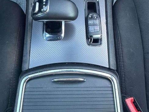 Used 2014 Dodge Charger SXT image 29