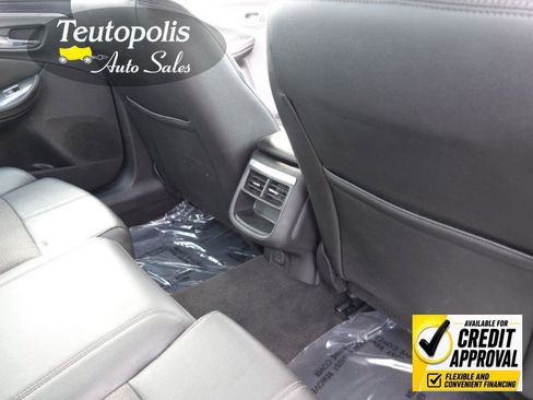 Used 2019 Chevrolet Impala LT FWD image 28