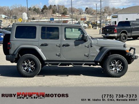 Used 2020 Jeep Wrangler Unlimited Sahara image 8