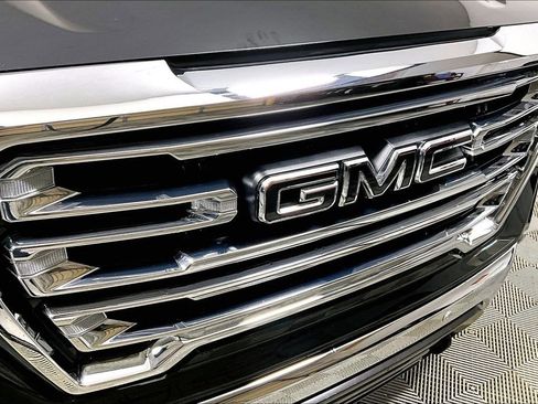 Used 2019 GMC Sierra 1500 SLT w/ SLT Convenience Package image 28