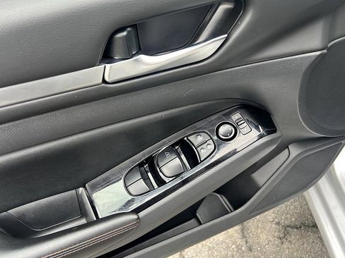 Certified 2024 Nissan Altima 2.5 SR image 15