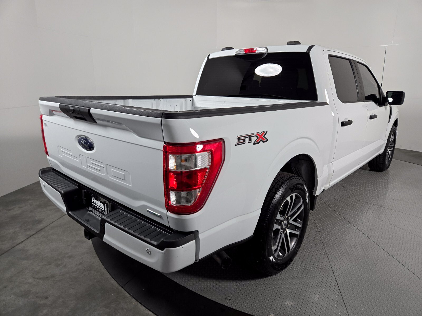 Used 2023 Ford F150 XL w/ STX Appearance Package RWD image 4