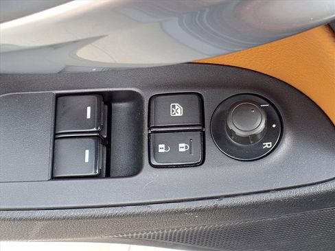 Used 2017 FIAT 124 Spider Lusso image 19