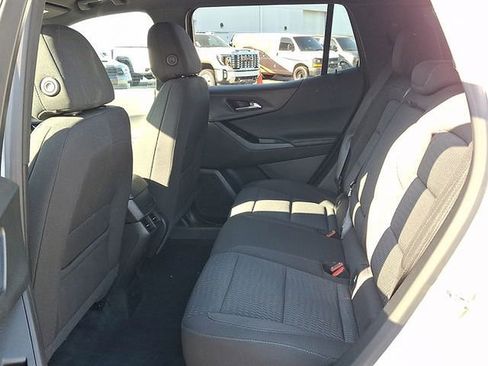 Used 2025 Chevrolet Equinox LT FWD image 7