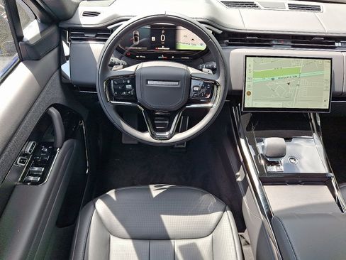 New 2025 Land Rover Range Rover Sport Autobiography image 4