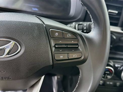 Certified 2024 Hyundai Venue SEL FWD image 23