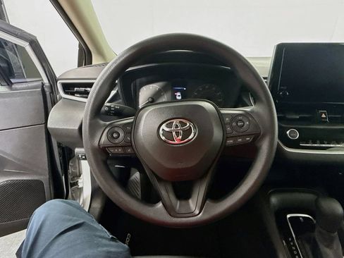 Used 2023 Toyota Corolla LE FWD image 12