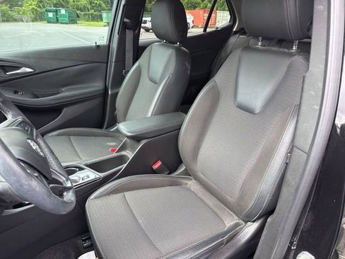 Used 2021 Buick Encore GX Select FWD image 13