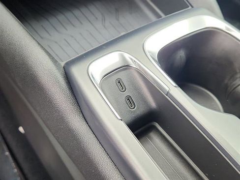 New 2026 Chevrolet Equinox EV LT image 16