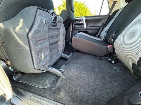 Used 2018 Toyota 4Runner SR5 image 34