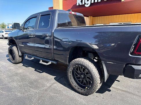 Used 2021 RAM 1500 Big Horn AWD/4WD image 3
