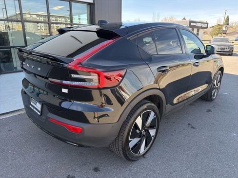 Used 2024 Volvo C40 Recharge Plus image 9