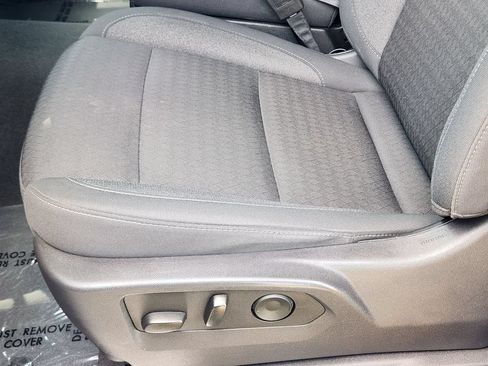 Used 2025 Chevrolet Silverado 1500 LT AWD/4WD image 24