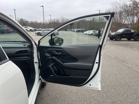 Used 2024 Subaru Crosstrek 2.5i Limited w/ Popular Package #4A image 32