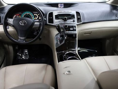 Used 2009 Toyota Venza image 2