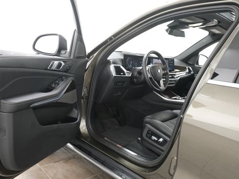 Used 2024 BMW X5 xDrive40i w/ Premium Package AWD/4WD image 24