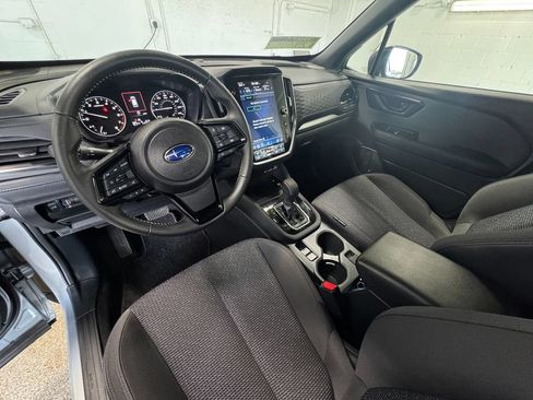 Used 2025 Subaru Forester Premium AWD/4WD image 14