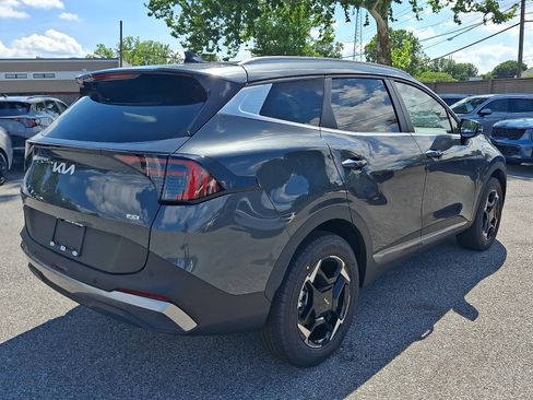 New 2026 Kia Sportage EX AWD/4WD image 3