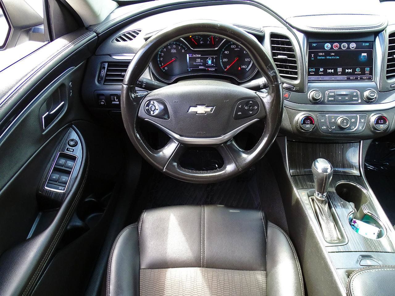 Used 2018 Chevrolet Impala LT FWD image 29