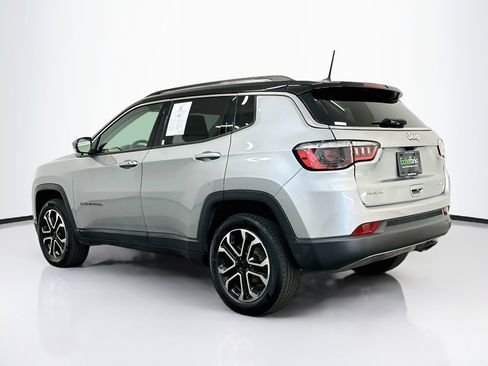 Used 2022 Jeep Compass Limited AWD/4WD image 5